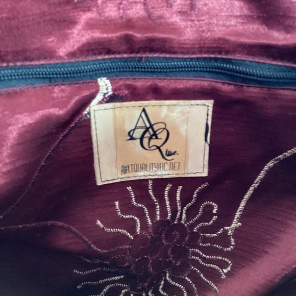 AQ Inc Leather Crossbody Bag with Jemstone and beads. Fringe Bag. Western Style - Picture 15 of 15